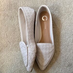 Chic Off White Woven Loafers-Size 11